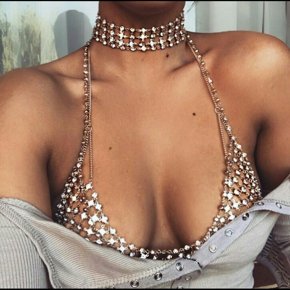 😎Dainty Rhinestone Decor Bodychain Bra Gold Top😎 - Picture 2 of 7